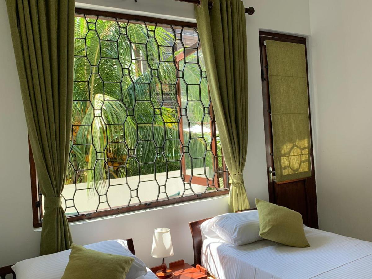Elegance Oasis, Colombo 3 Hotel Bagian luar foto