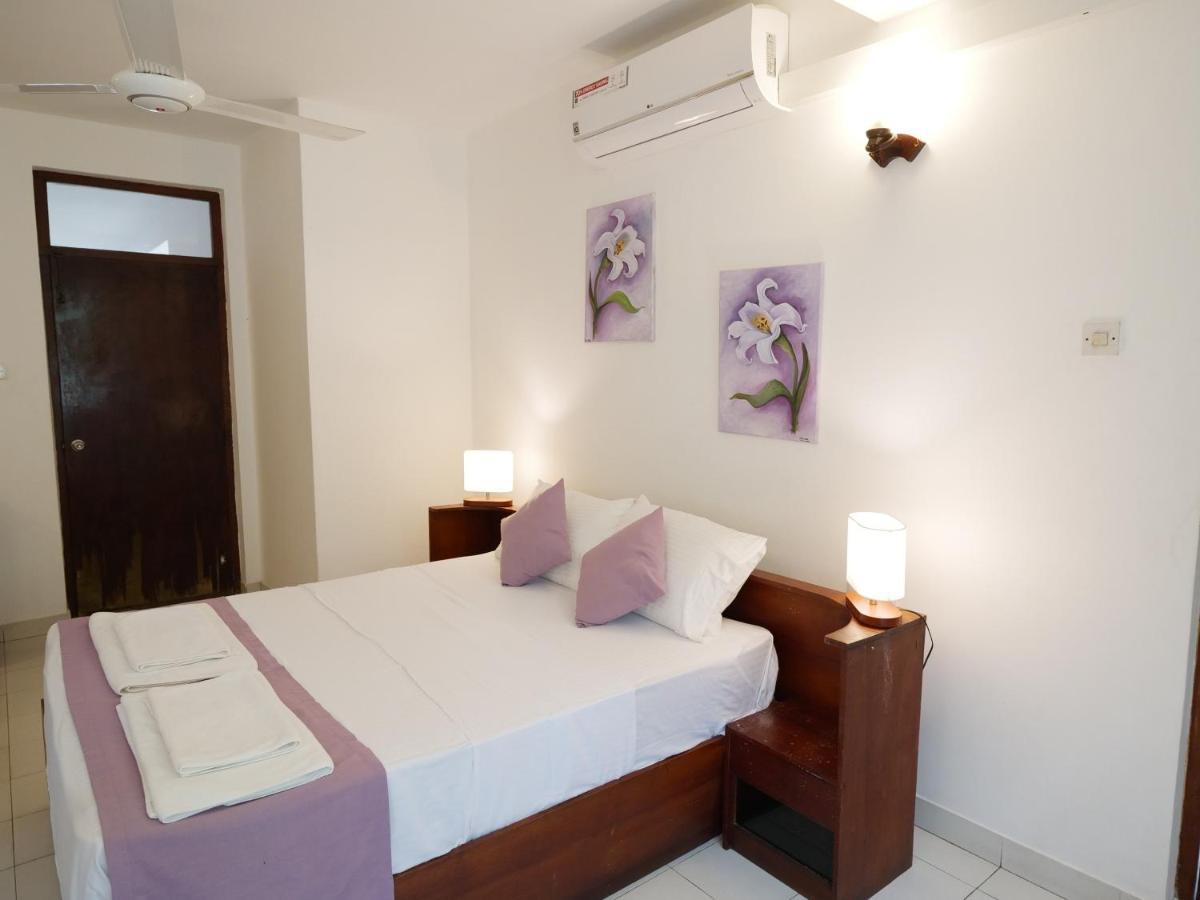 Elegance Oasis, Colombo 3 Hotel Bagian luar foto